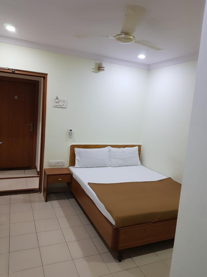 Hotel Super Bombay Extérieur photo